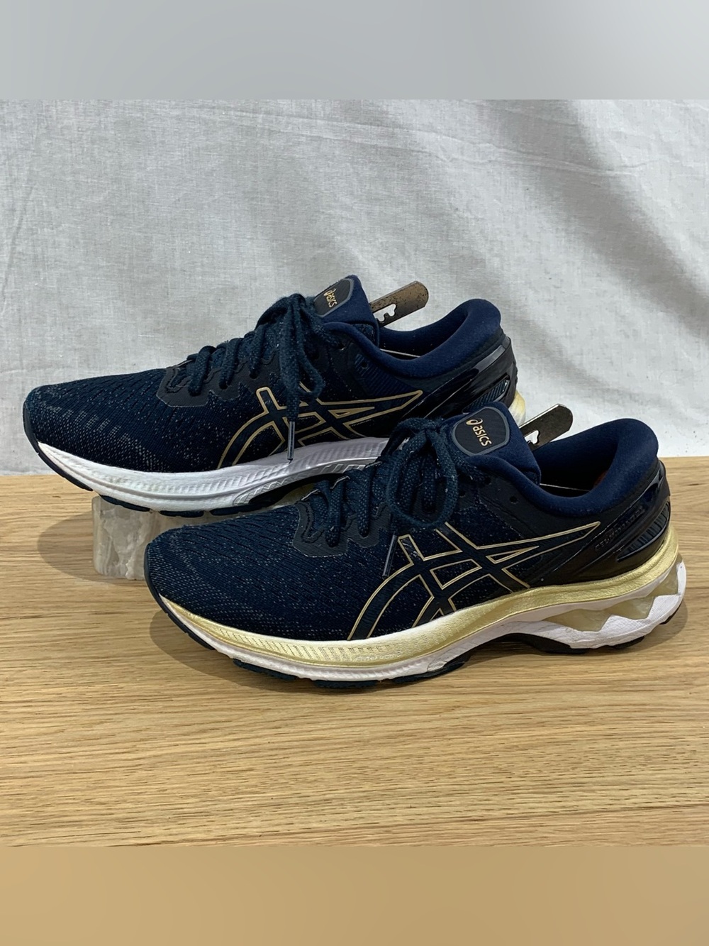 Asics Gel Kayano 27 Women’s Size 8.5 Blue Gold Running Shoes